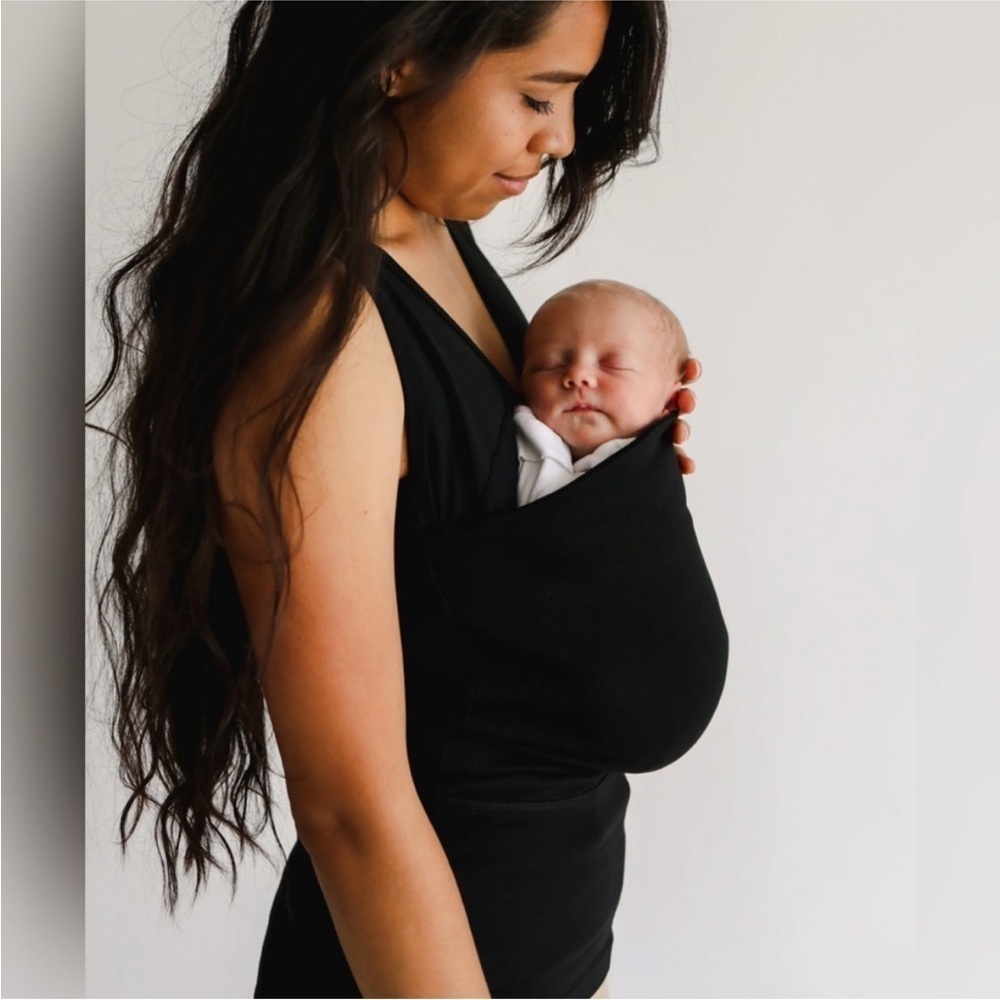 Lalabu Soothe Tank Shirt Black Baby Wearing Medium